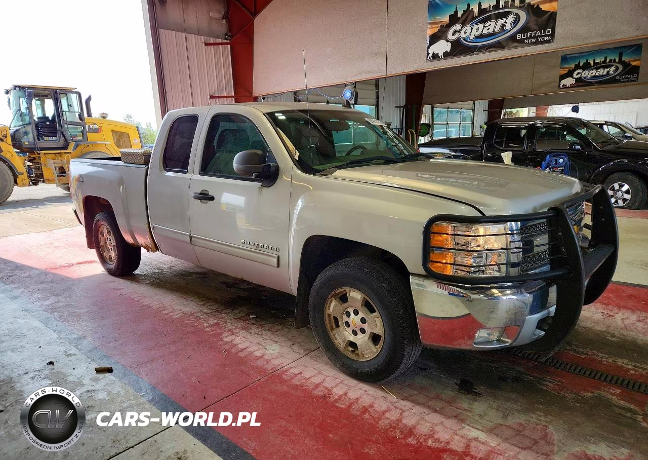 2013 Chevrolet Silverado K1500 Lt VIN:1GCRKSE72DZ105756 - 4
