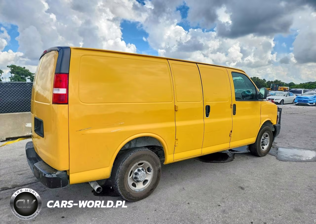 2021 Chevrolet Express 2500 Cargo Delivery Van VIN:1GCWGAFP2M1167427 - 3