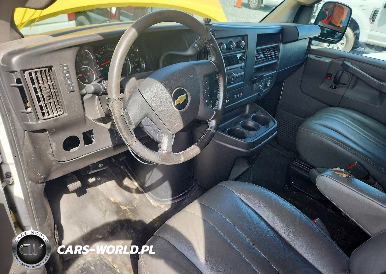 2021 Chevrolet Express 2500 Cargo Delivery Van VIN:1GCWGAFP2M1167427 - 8