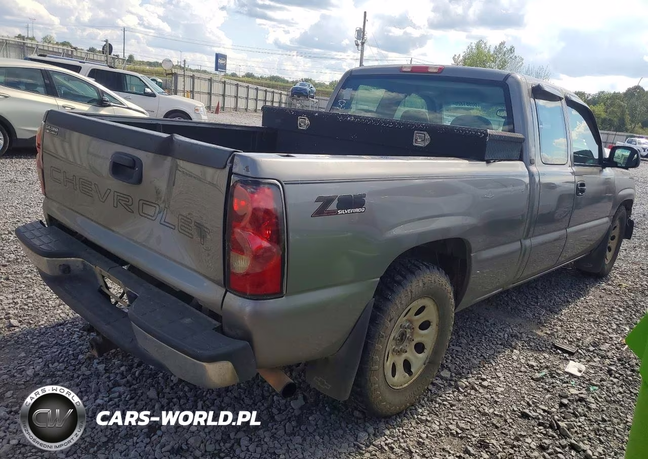 2007 Chevrolet Silverado VIN:1GCEC19X77Z199122 - 3