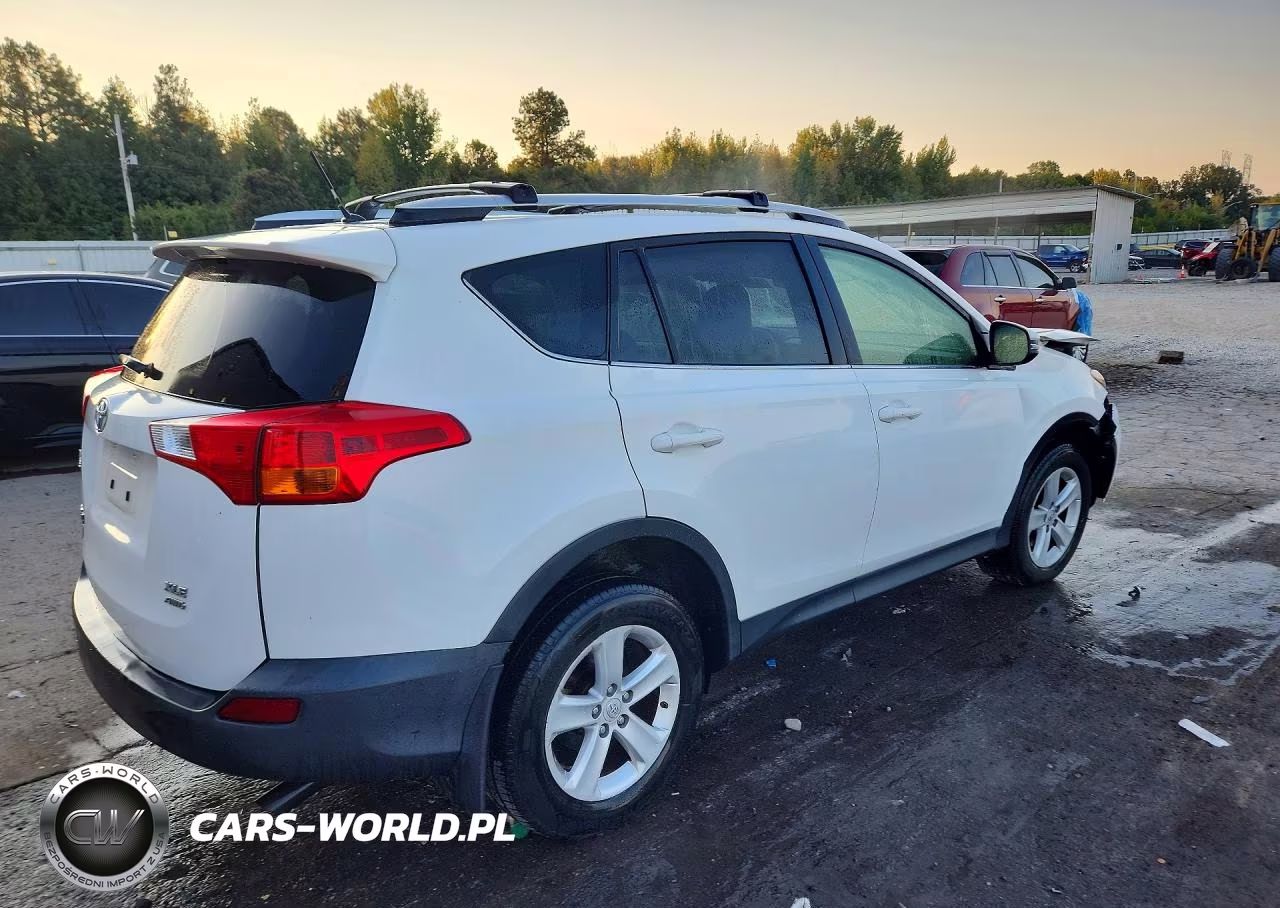 2013 Toyota Rav4 Xle VIN:JTMRFREV2D5015784 - 3