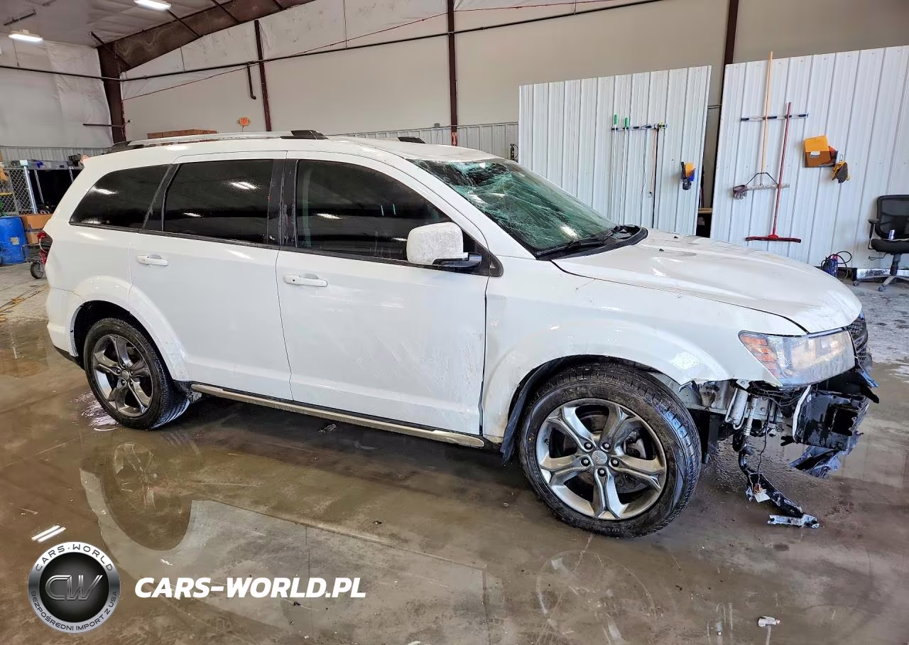 2016 Dodge Journey Crossroad VIN:3C4PDCGG2GT123903 - 4