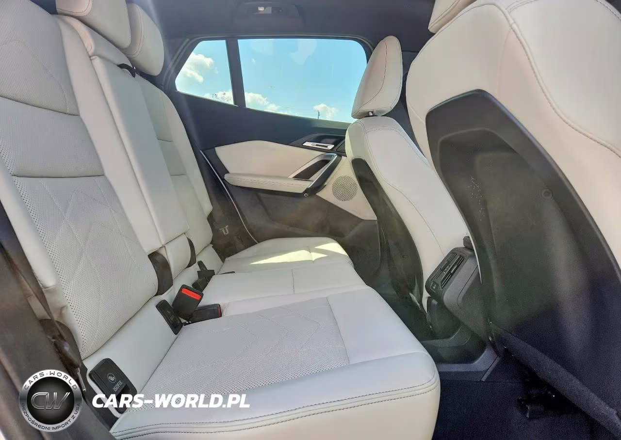 2026 BMW X2 xDrive28I VIN:WBX63GM03T5466178 - 11