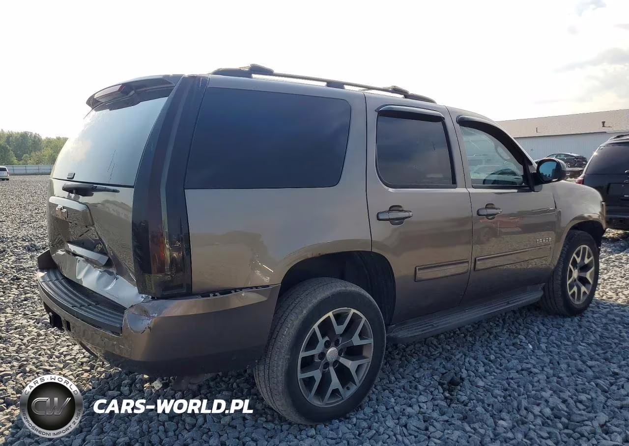 2011 Chevrolet Tahoe C1500 Ls VIN:1GNSCAE0XBR268736 - 3