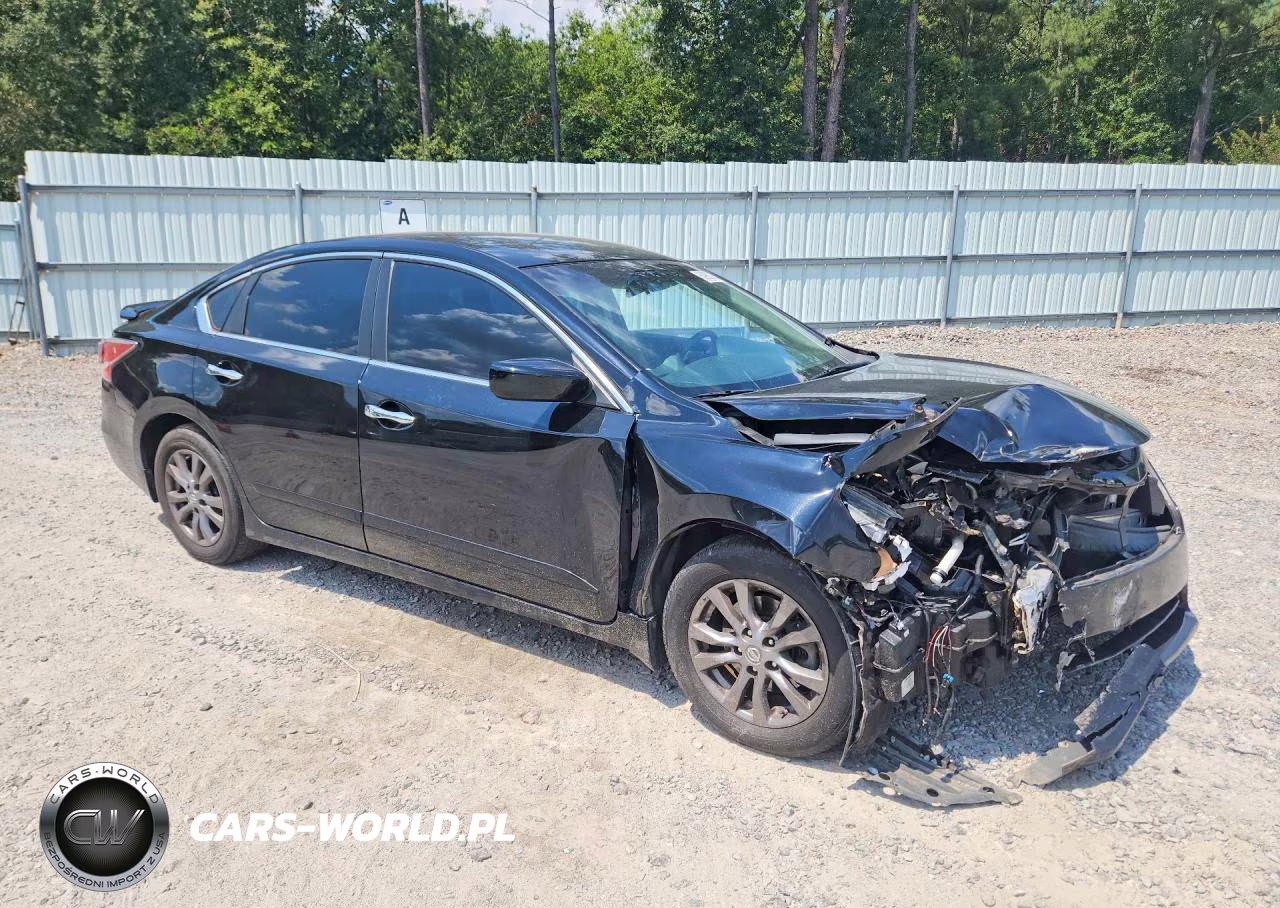 2015 Nissan Altima 2.5 S VIN:1N4AL3AP6FN903201 - 4