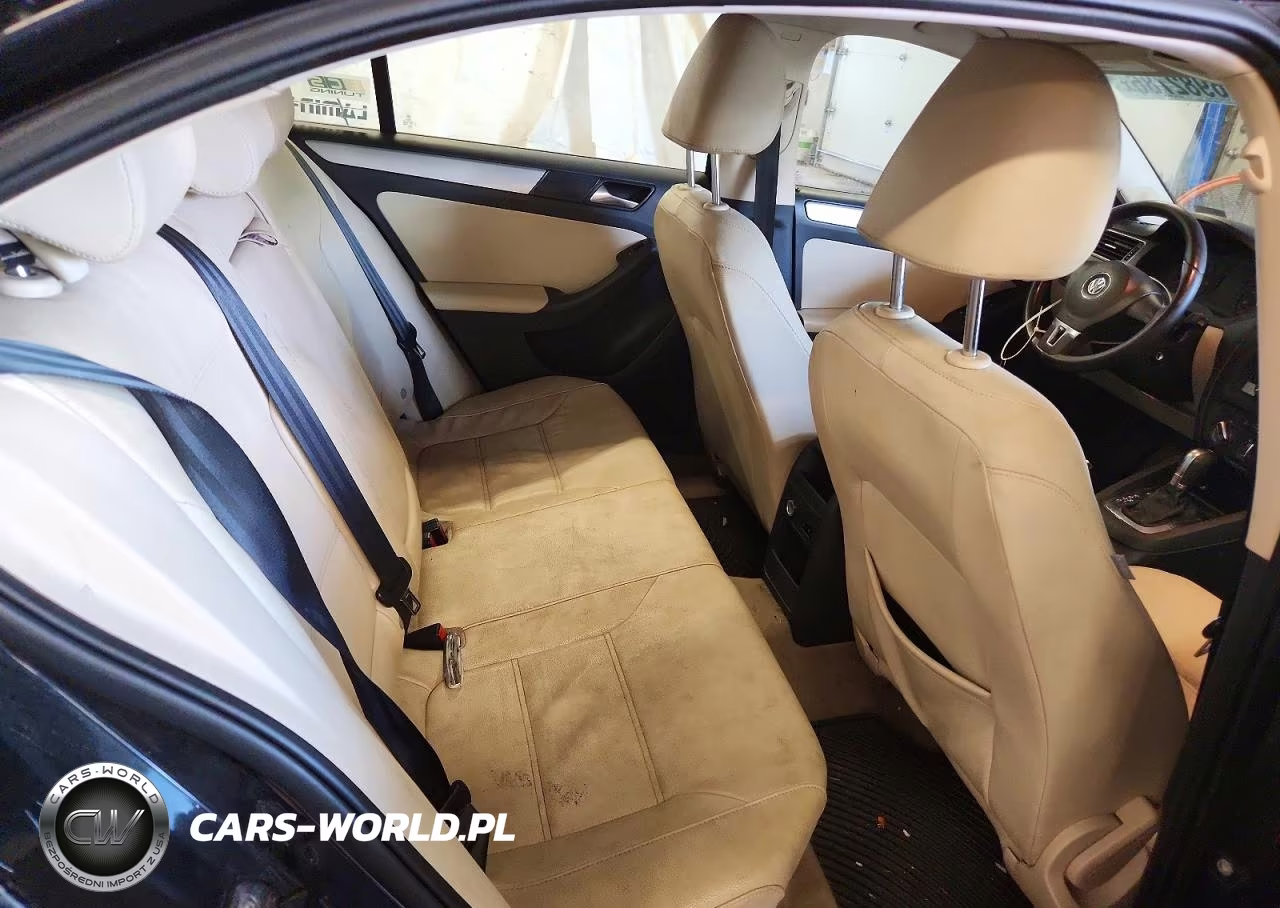 2011 Volkswagen Jetta Tdi VIN:3VWLL7AJ0BM130619 - 10