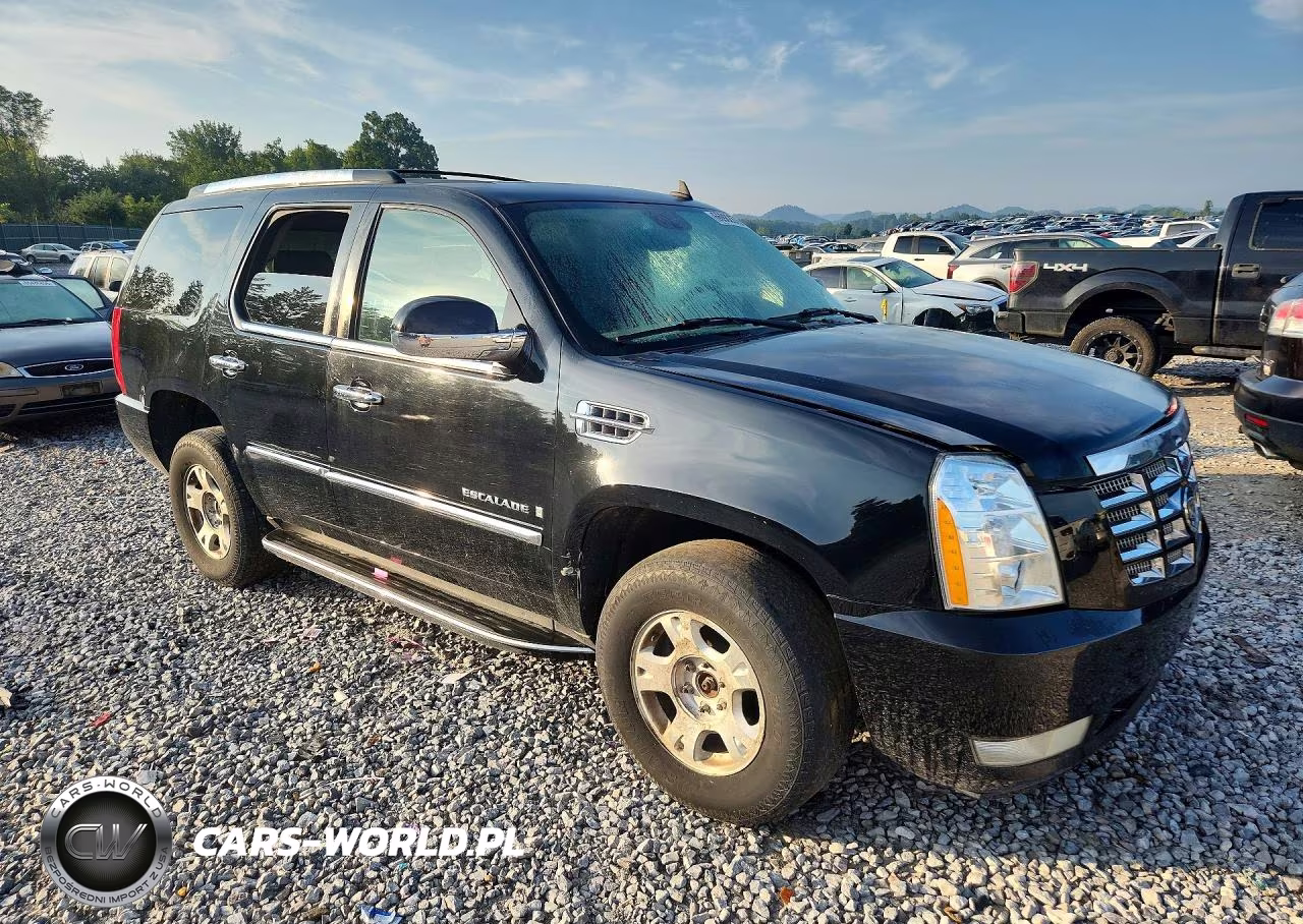 2008 Cadillac Escalade Luxury VIN:1GYFK63818R142285 - 4