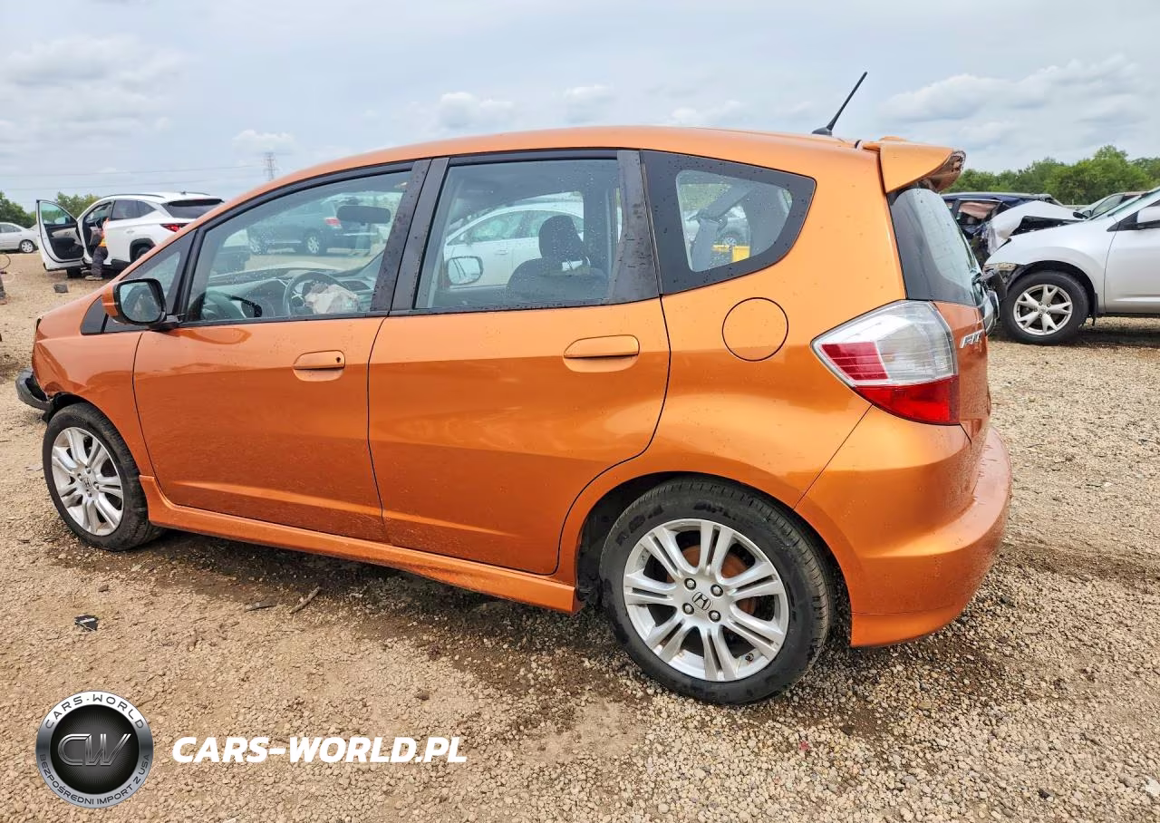 2010 Honda Fit Sport VIN:JHMGE8H44AS020102 - 2