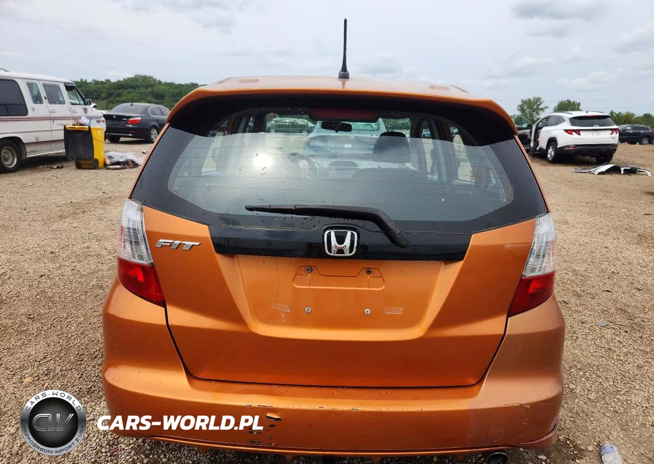2010 Honda Fit Sport VIN:JHMGE8H44AS020102 - 6