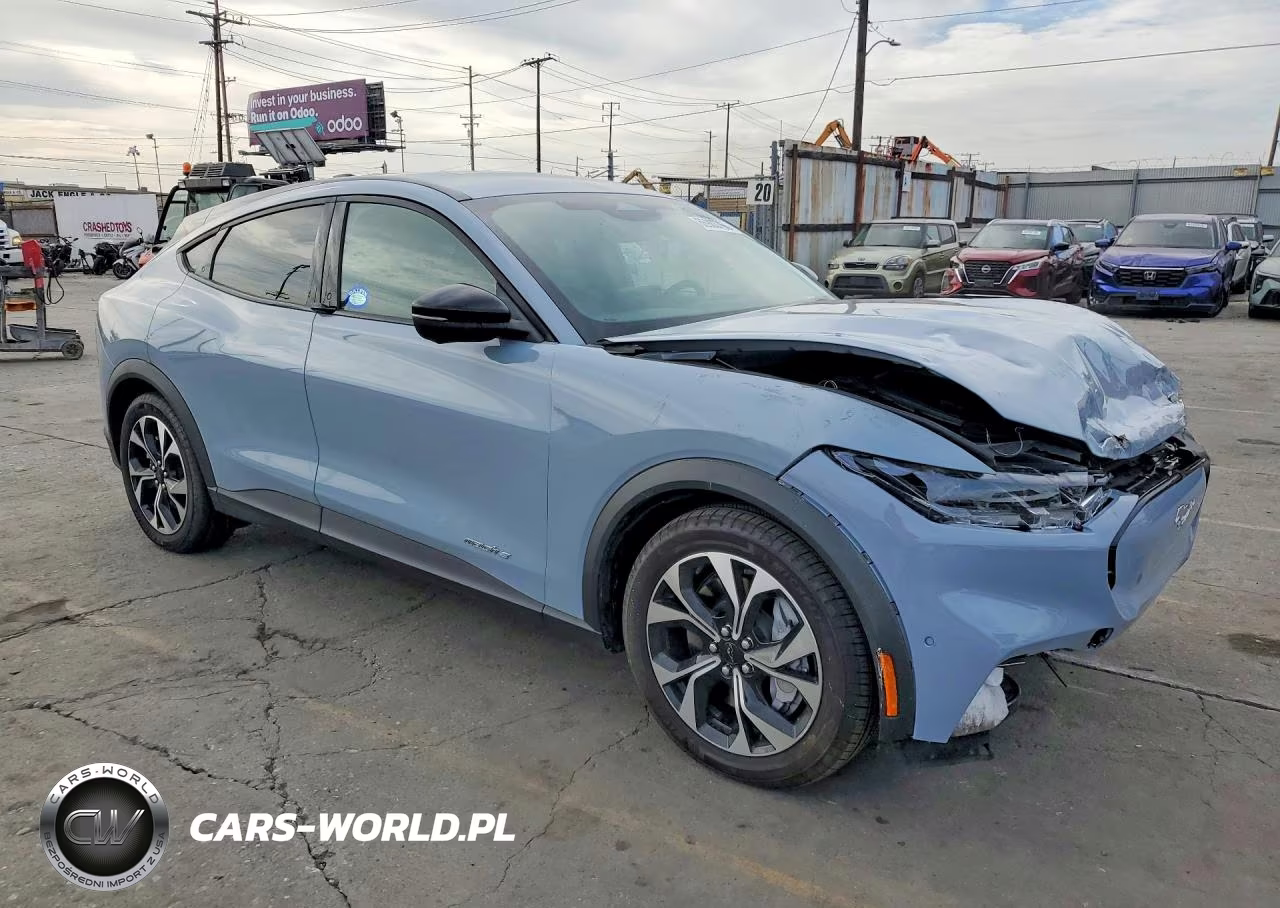 2025 Ford Mustang Mach-E Select VIN:3FMTK1R40SMA43347 - 4