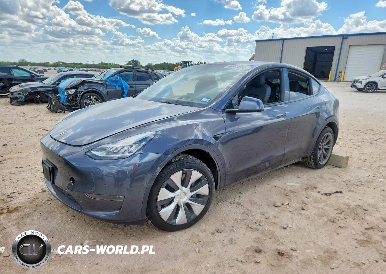 2022 Tesla Model Y VIN:7SAYGAEE4NF398740 - 1