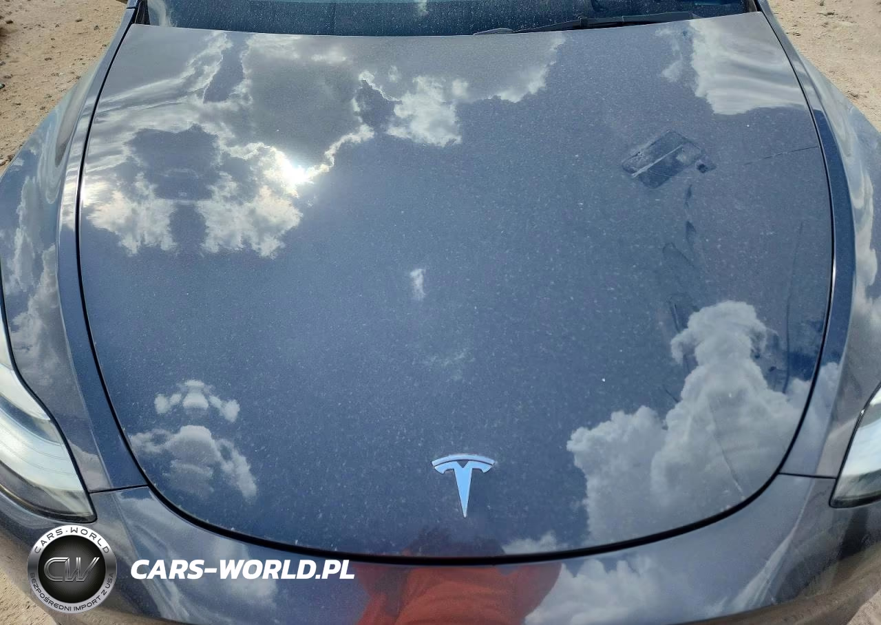 2022 Tesla Model Y VIN:7SAYGAEE4NF398740 - 11
