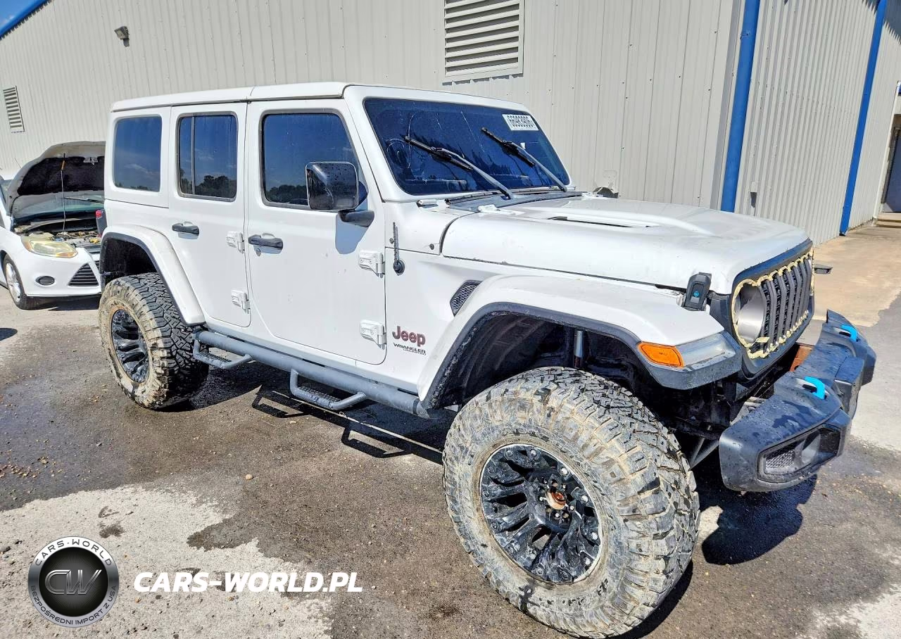 2018 Jeep Wrangler Unlimited Rubicon VIN:1C4HJXFN5JW198679 - 4