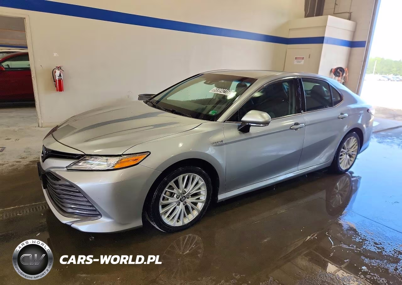 2019 Toyota Camry Hybrid Xle – zdjęcie 1 z 12