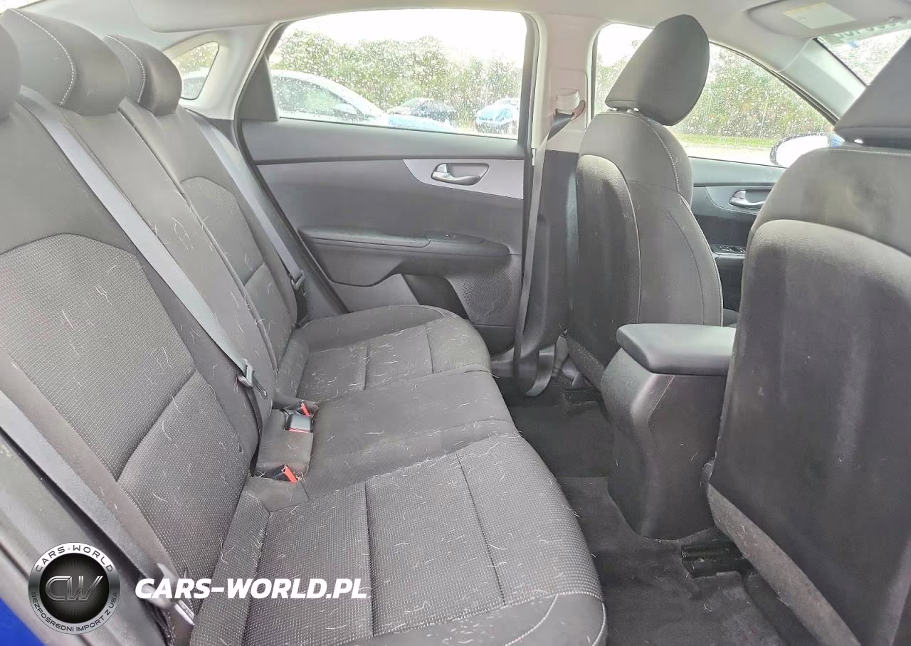 2021 Kia Forte Fe, Lxs VIN:3KPF24ADXME387666 - 10