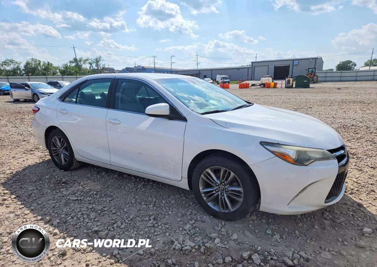 2017 Toyota Camry Se VIN:4T1BF1FK5HU338998 - 4