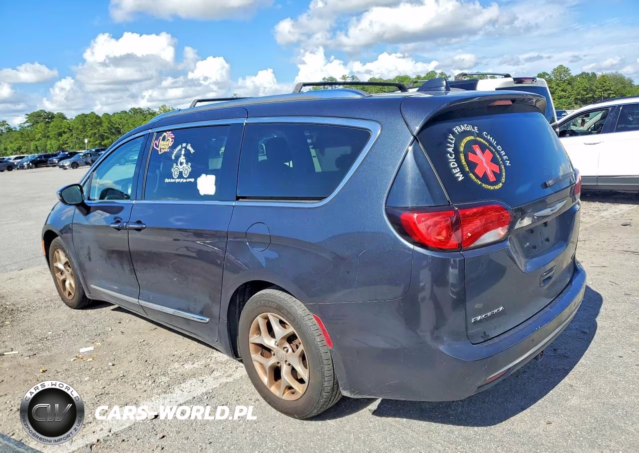 2019 Chrysler Pacifica Limited VIN:2C4RC1GG2KR705589 - 2