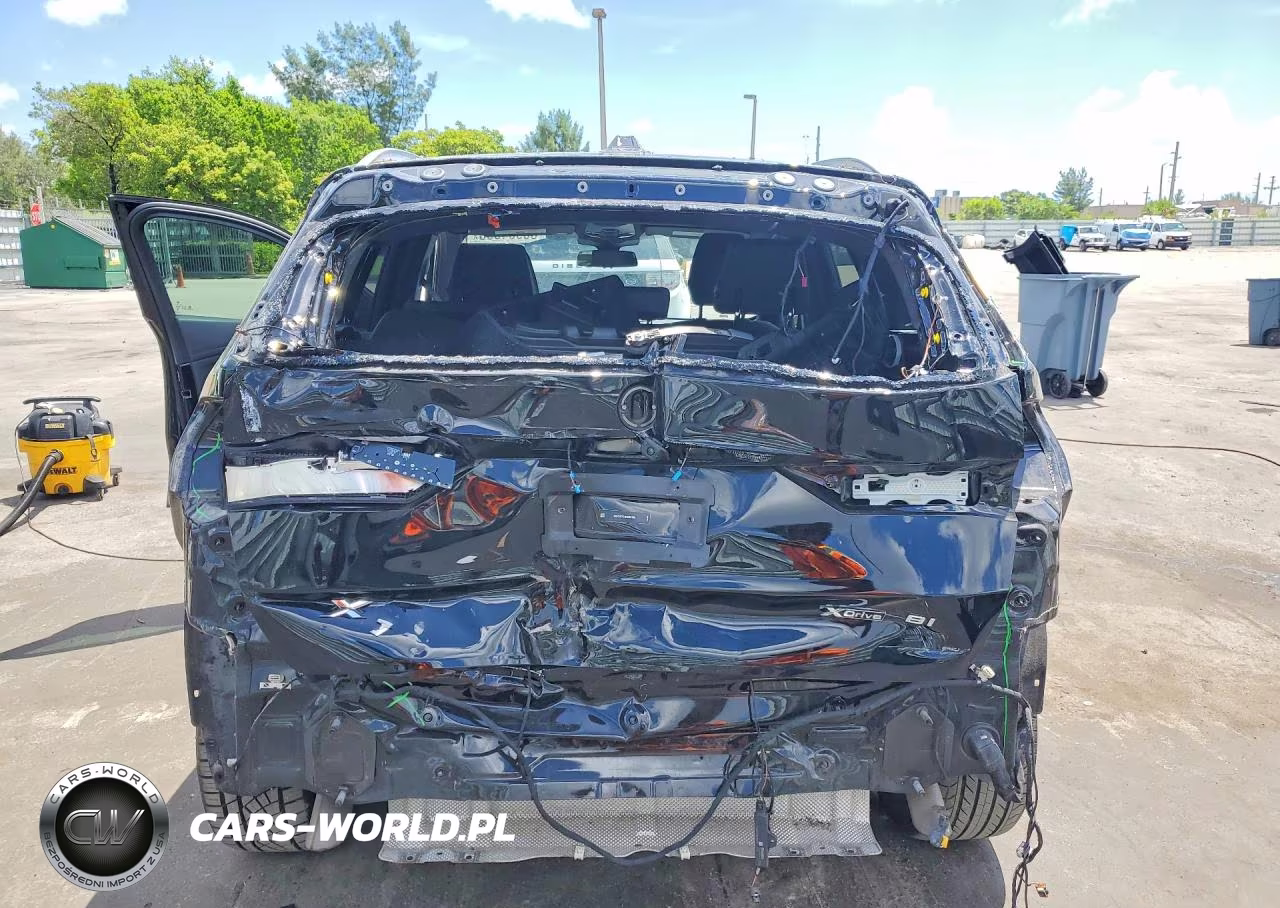 2023 BMW X1 xDrive28I VIN:WBX73EF01P5X51540 - 6