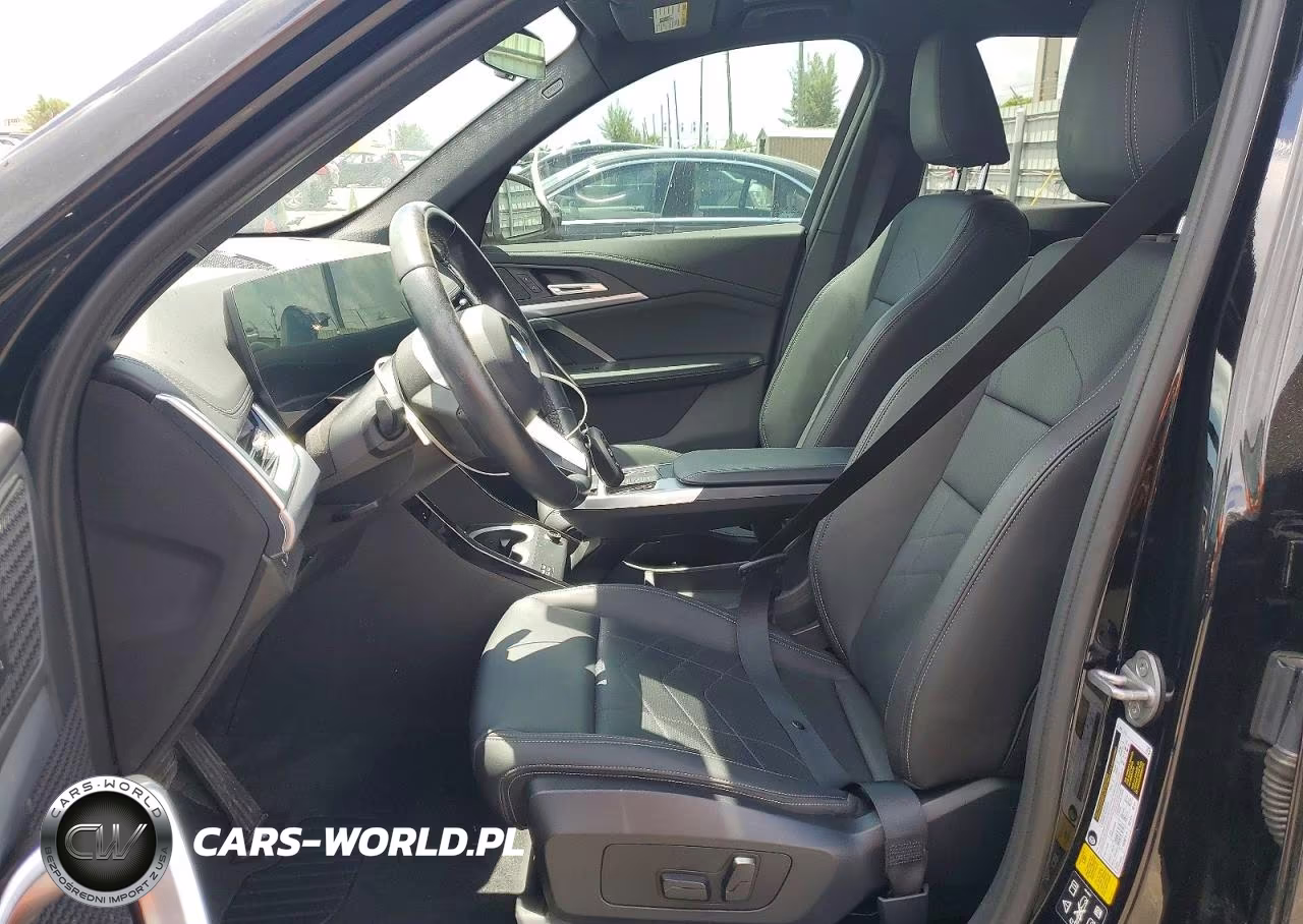 2023 BMW X1 xDrive28I VIN:WBX73EF01P5X51540 - 7
