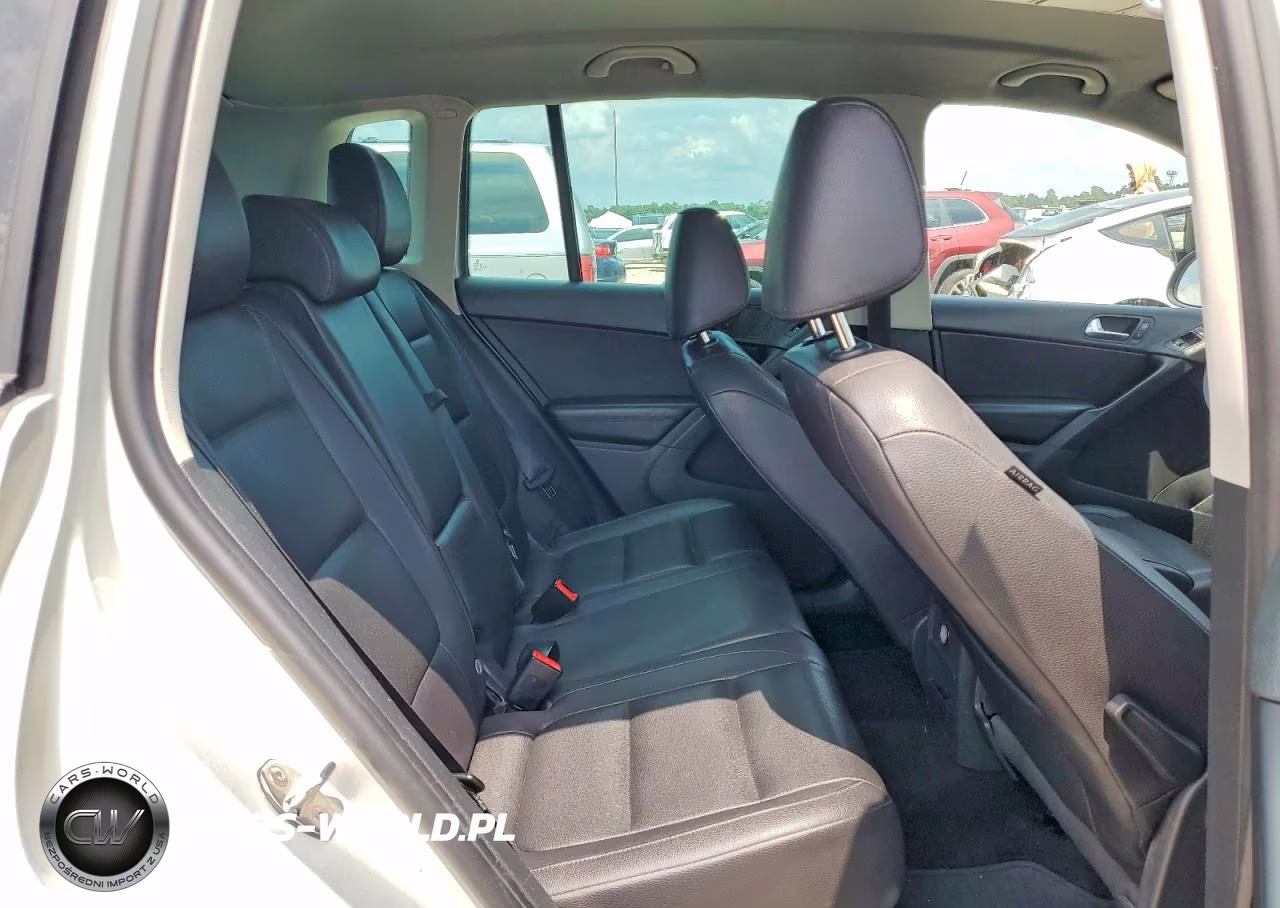 2012 Volkswagen Tiguan S VIN:WVGAV7AX9CW524934 - 11