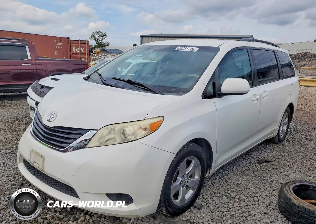 2011 Toyota Sienna Le VIN:5TDKK3DC7BS089624 - 1