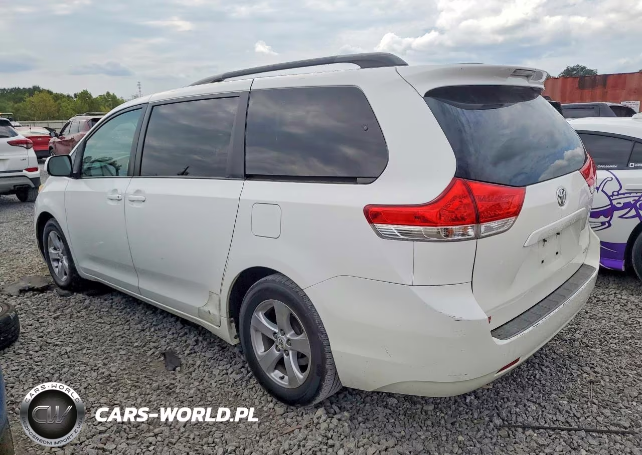 2011 Toyota Sienna Le VIN:5TDKK3DC7BS089624 - 2