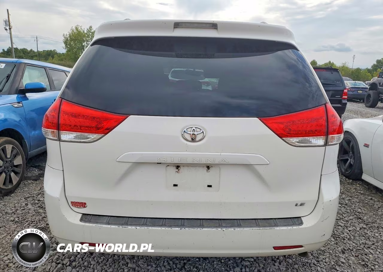 2011 Toyota Sienna Le VIN:5TDKK3DC7BS089624 - 6