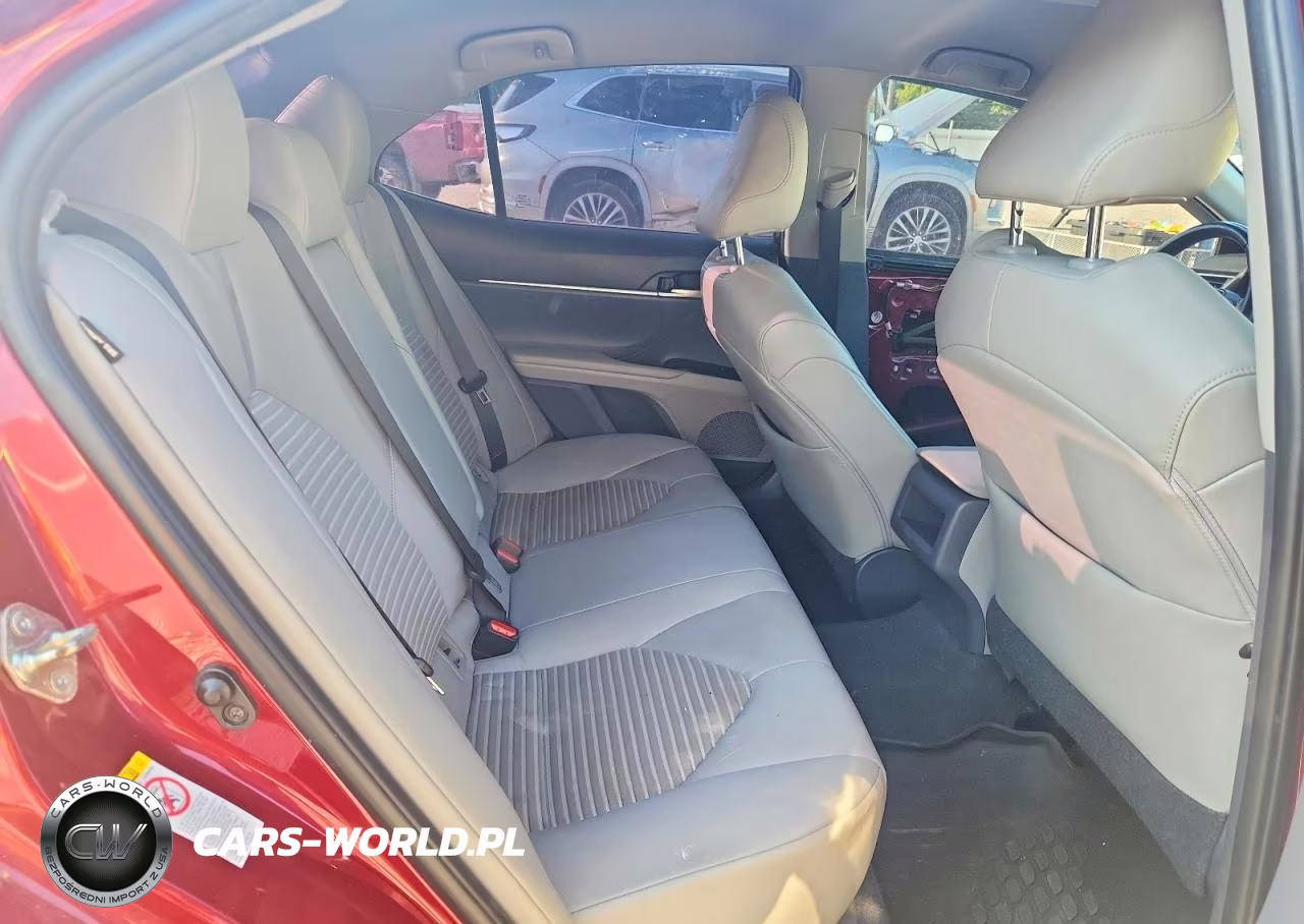 2018 Toyota Camry Se VIN:4T1B11HK4JU504624 - 10