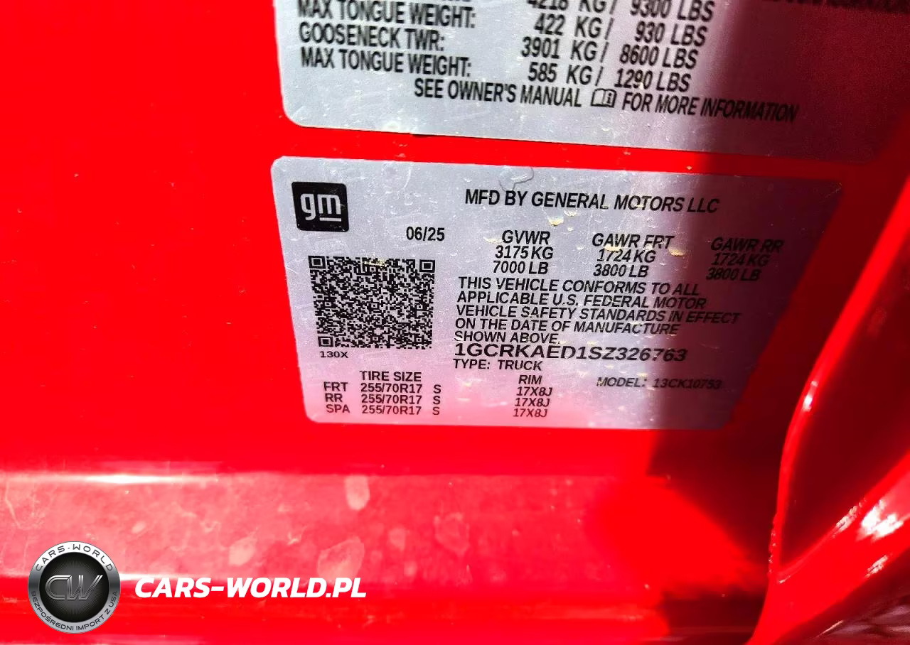 2025 Chevrolet Silverado K1500 VIN:1GCRKAED1SZ326763 - 12