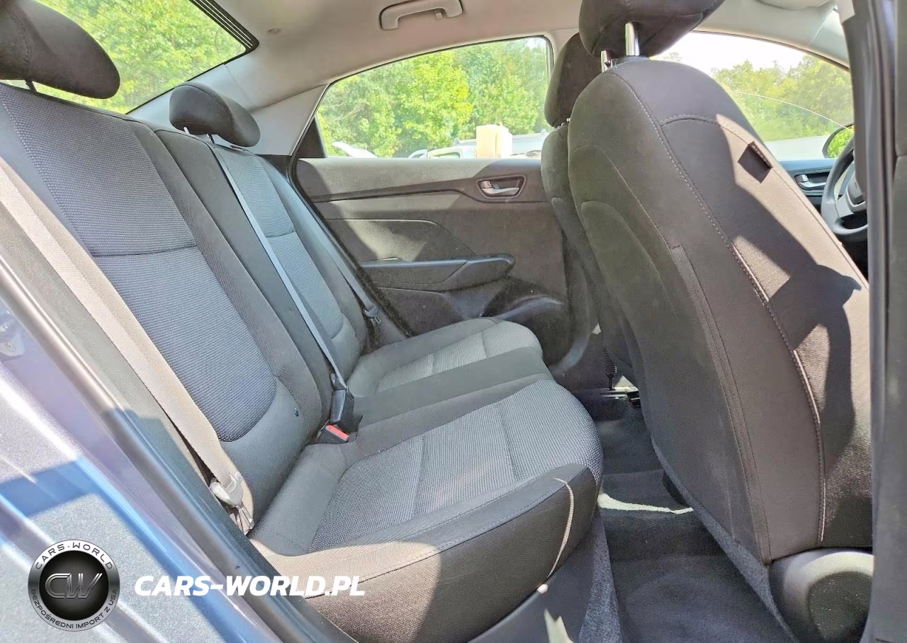2019 Hyundai Accent Se VIN:3KPC24A38KE062022 - 10