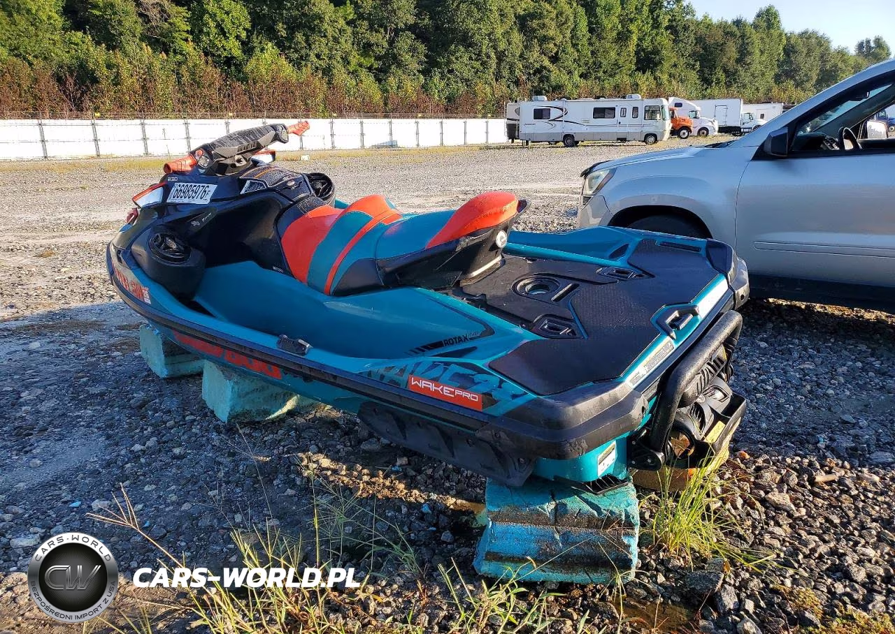 2018 Sea-Doo Wake Pro Jet Ski VIN:YDV04255K718 - 3