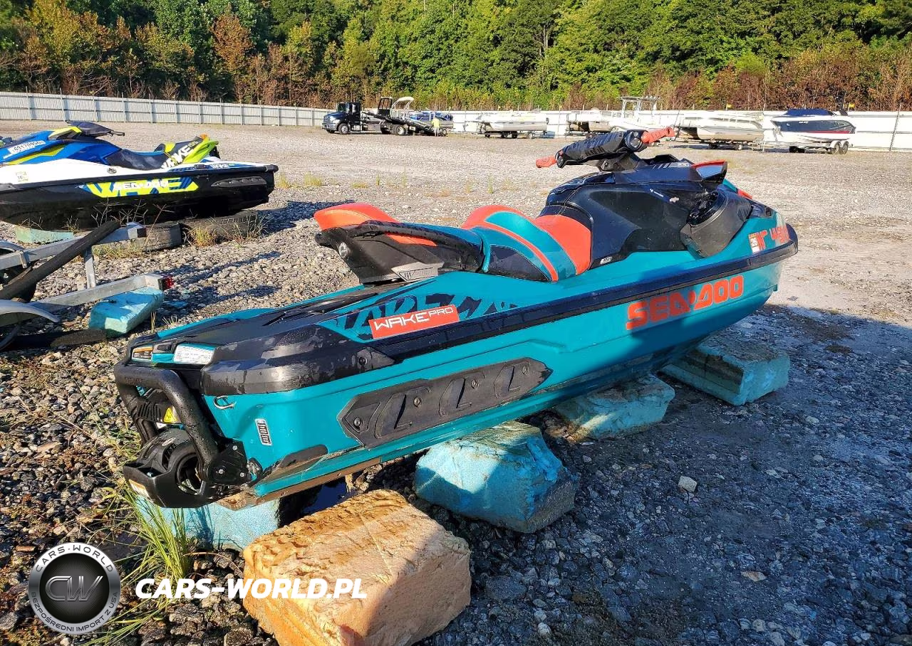 2018 Sea-Doo Wake Pro Jet Ski VIN:YDV04255K718 - 4