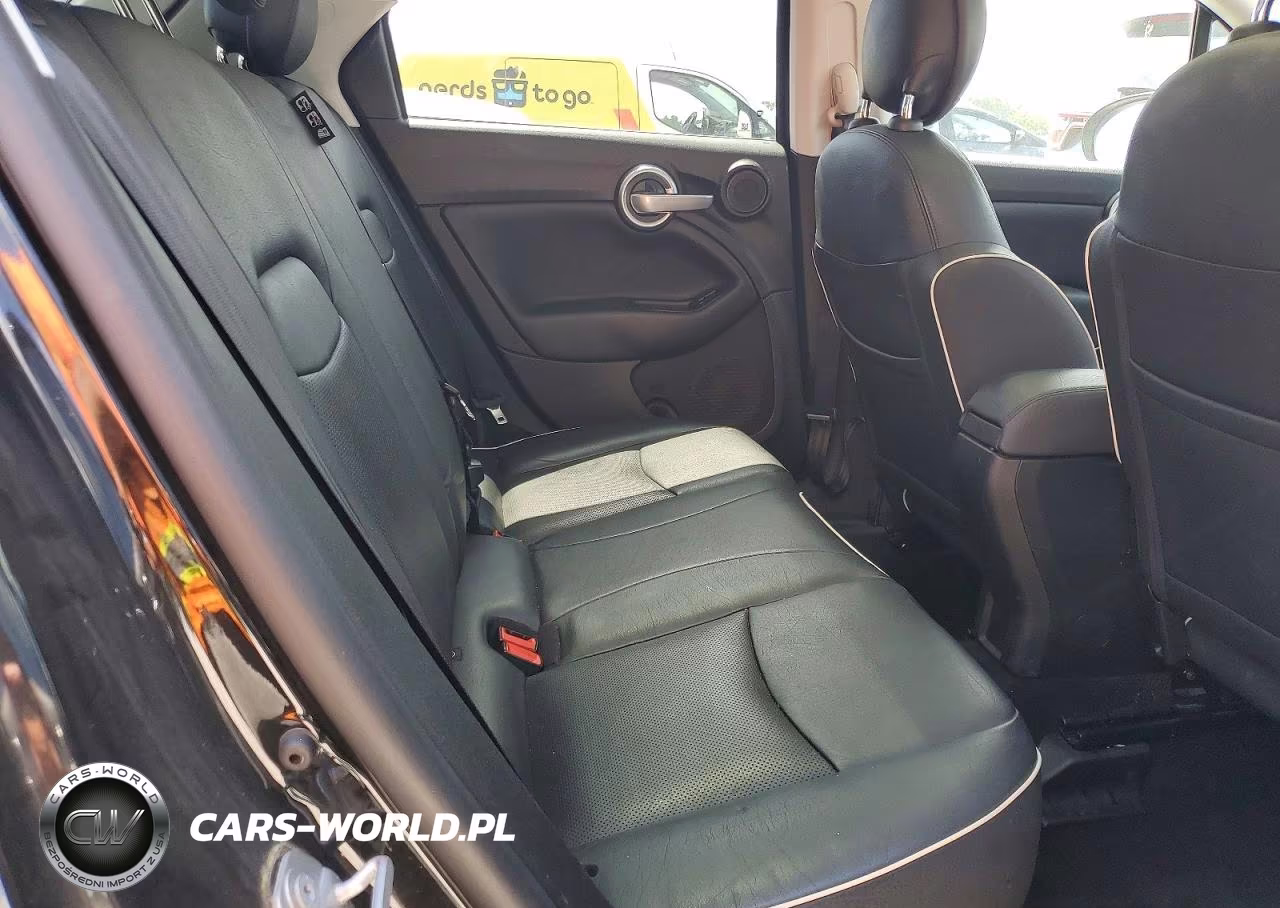 2017 Fiat 500X Lounge VIN:ZFBCFYDB3HP597270 - 11