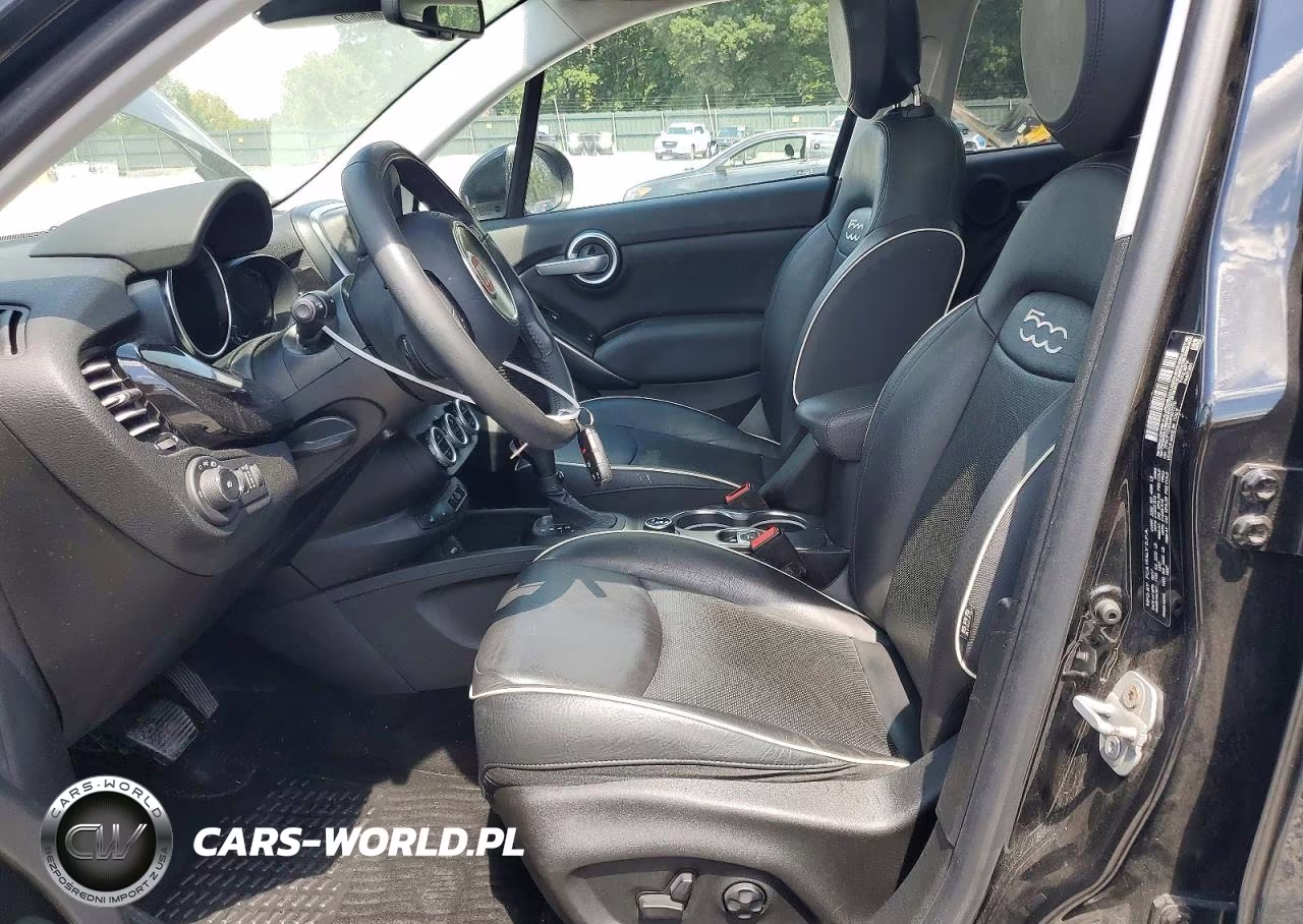 2017 Fiat 500X Lounge VIN:ZFBCFYDB3HP597270 - 7