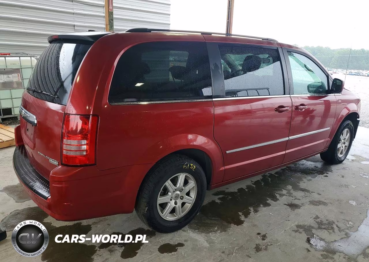 2010 Chrysler Town & Country Touring VIN:2A4RR5D15AR230096 - 3