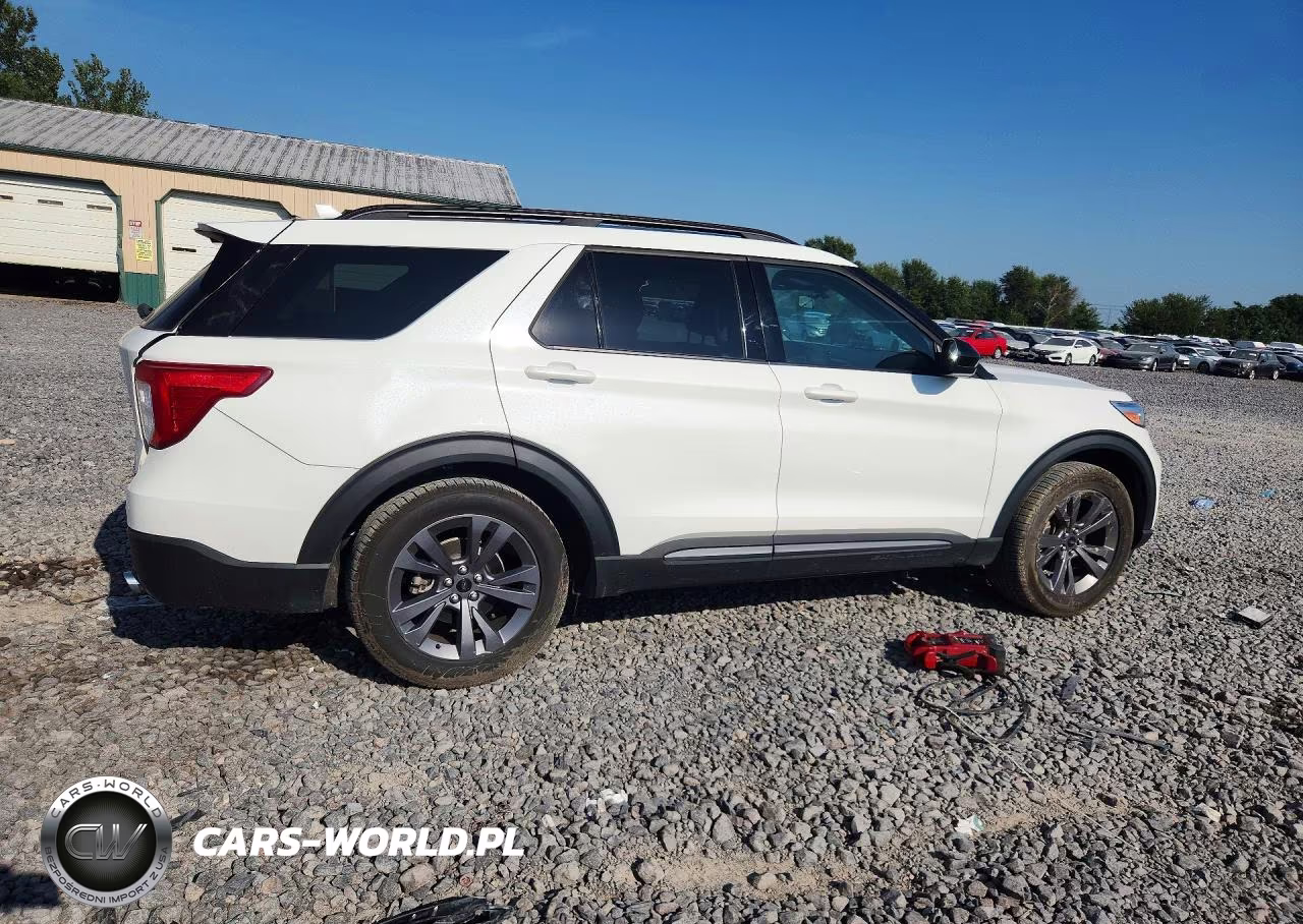 2022 Ford Explorer Xlt VIN:1FMSK8DH2NGC27816 - 3