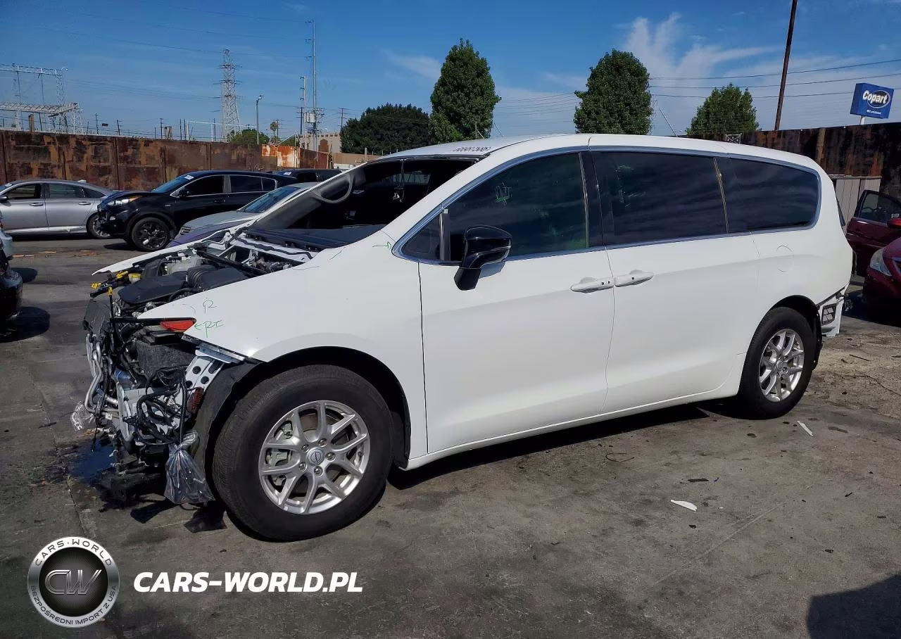 2026 Chrysler Pacifica Select VIN:2C4RC1BG3TR152511 - 1