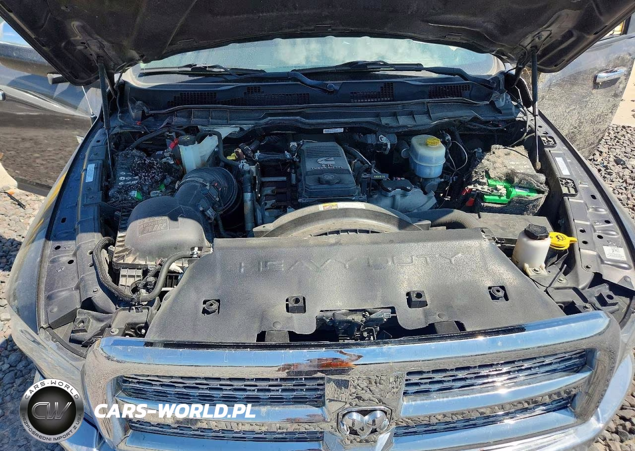 2017 Ram 2500 Laramie VIN:3C6UR5FL1HG702302 - 11