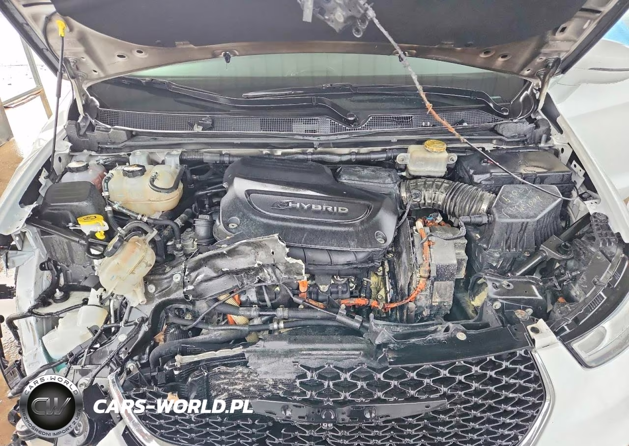 2022 Chrysler Pacifica Hybrid Touring L VIN:2C4RC1L76NR129970 - 12