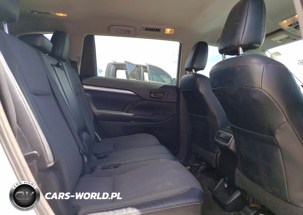 2016 Toyota Highlander Le Plus VIN:5TDZKRFH7GS183701 - 10