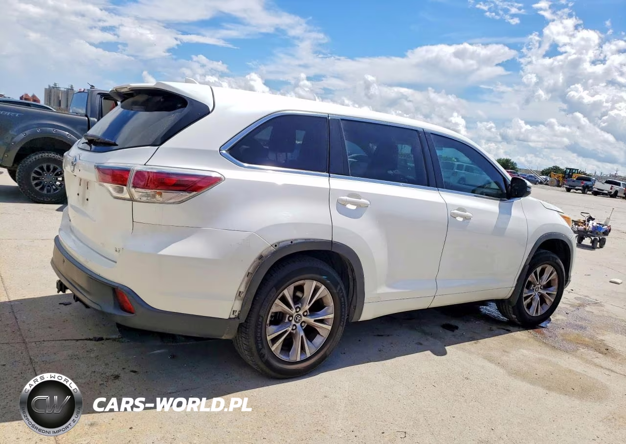 2016 Toyota Highlander Le Plus VIN:5TDZKRFH7GS183701 - 3