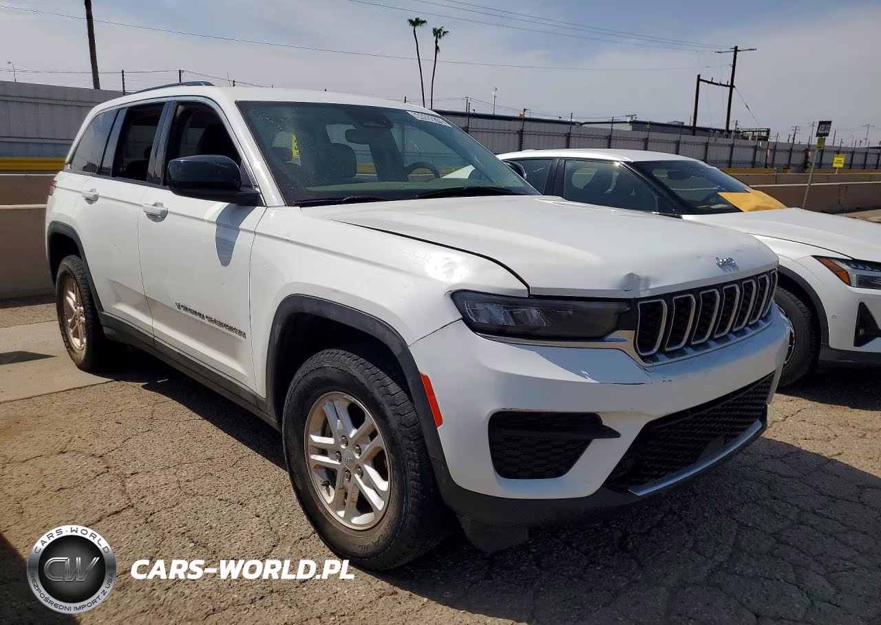 2023 Jeep Grand Cherokee Laredo VIN:1C4RJHAG4PC622494 - 4