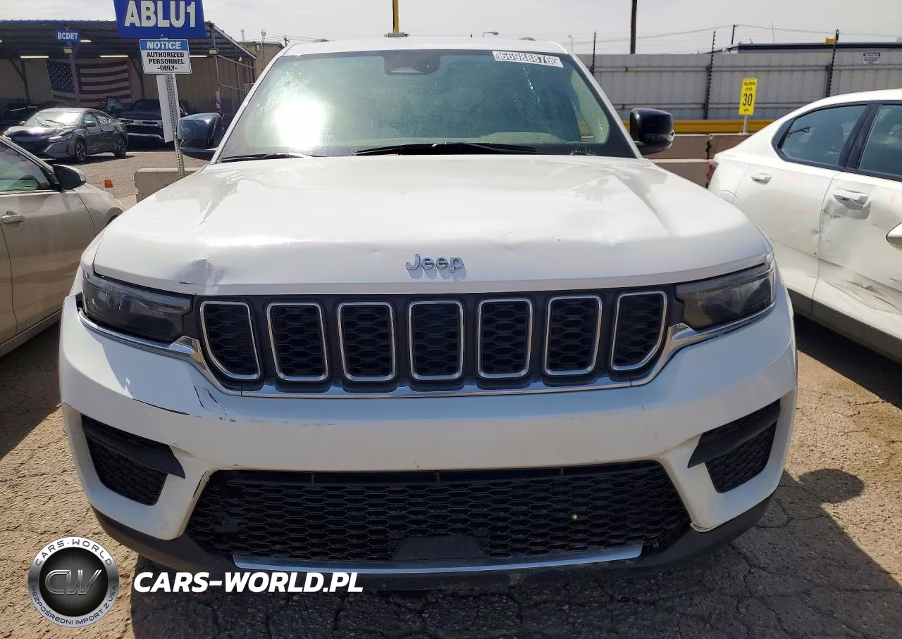 2023 Jeep Grand Cherokee Laredo VIN:1C4RJHAG4PC622494 - 5