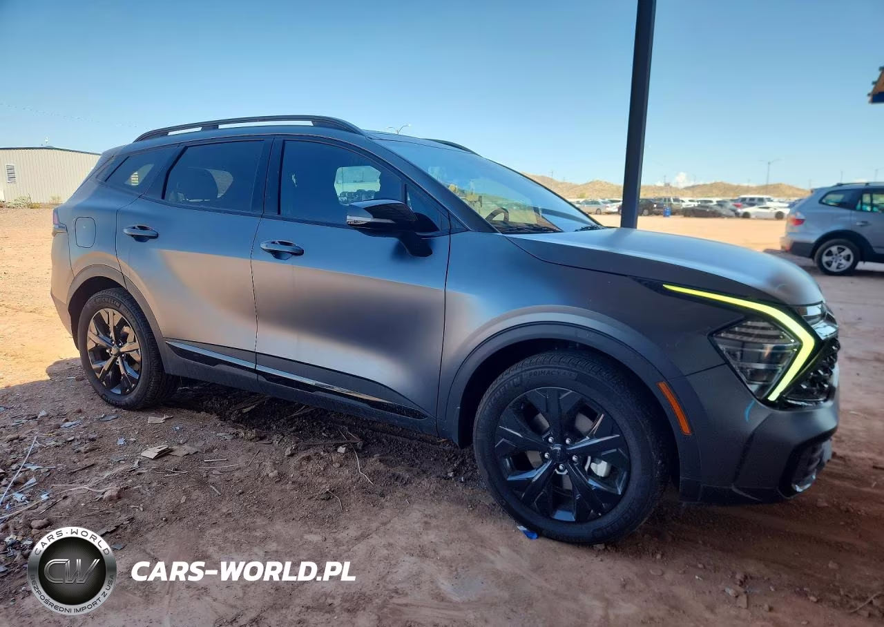 2025 Kia Sportage X Line VIN:KNDPYDDH1S7236102 - 4