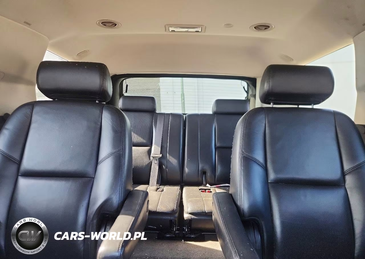 2008 Cadillac Escalade Luxury VIN:1GYFK63848R142636 - 10