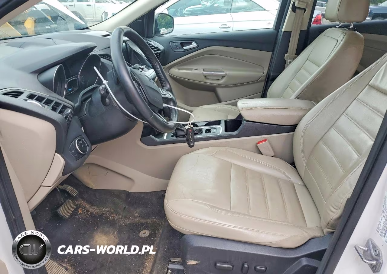 2017 Ford Escape Titanium VIN:1FMCU9J98HUE21600 - 7