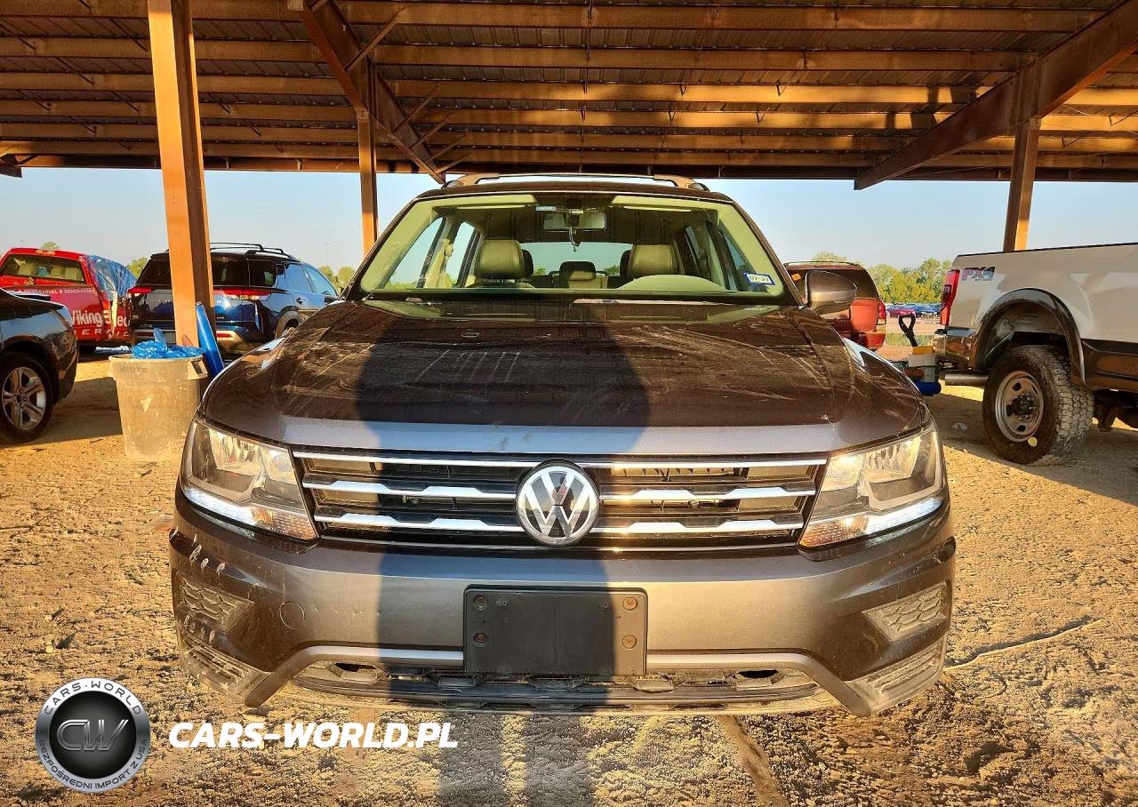 2018 Volkswagen Tiguan Se VIN:3VV2B7AX6JM202302 - 5