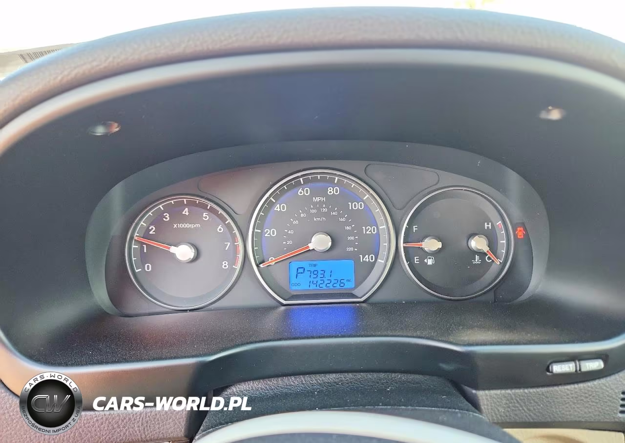 2010 Hyundai Santa Fe Limited VIN:5NMSK4AG5AH375454 - 9