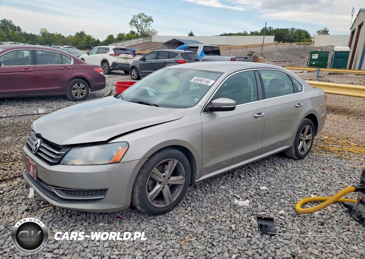 2013 Volkswagen Passat Se VIN:1VWBP7A30DC095358 - 1
