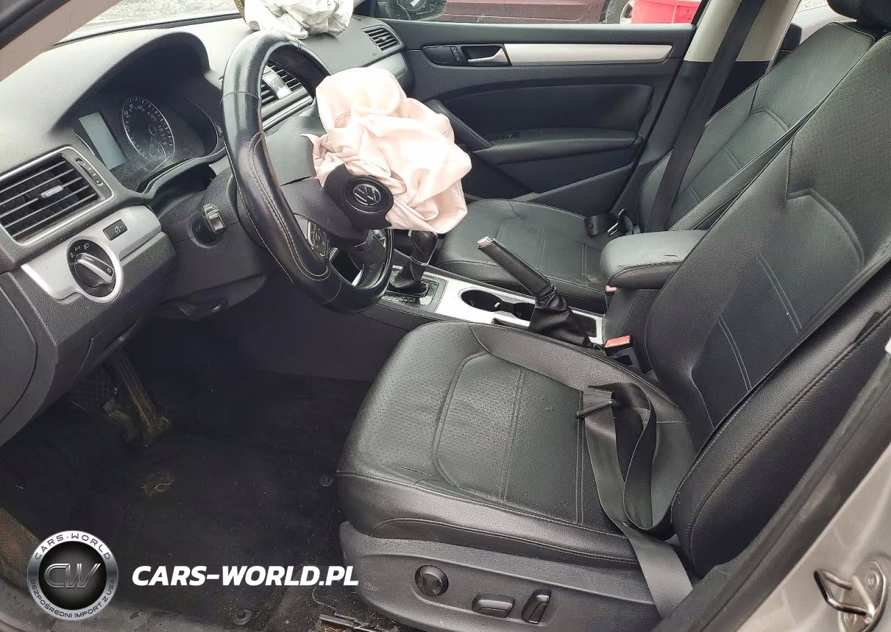 2013 Volkswagen Passat Se VIN:1VWBP7A30DC095358 - 7